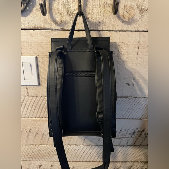 Pixie mood Kim backpack. Size Large - Picture 10 of 11